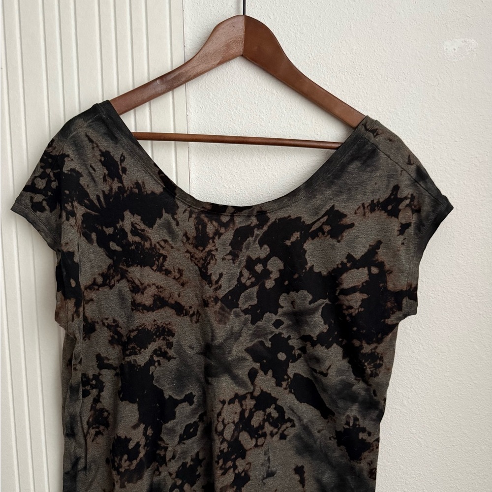 Fabletics Upsycled Tie-Dye Scoop Neck Pilates Short Sleeve Top